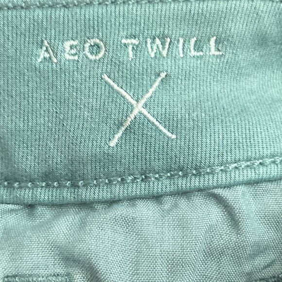 American Eagle Size 0 Teal Green Blue AEO Twill X Super Stretch‎ Midi Shorts - Picture 7 of 7